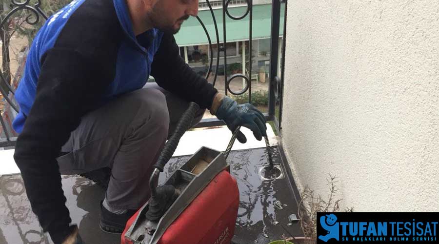 Balkon Gideri Tıkandığında Açma Yöntemleri